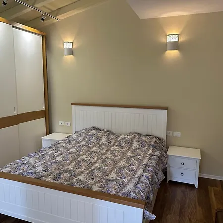 Διαμέρισμα Cosy Staycation 2, Τίρανα